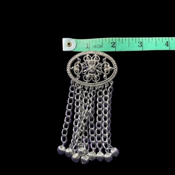 SARAH COVENTRY Signed Fringe Chain Dangle Brooch Silver Tone Pin - Picture 7 of 7